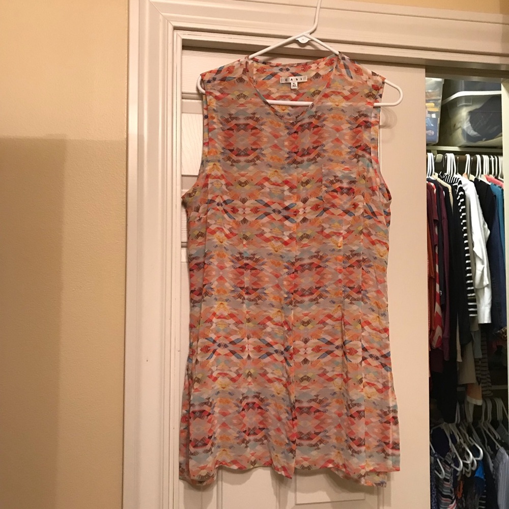 CAbi sleeveless blouse. Multicolored.